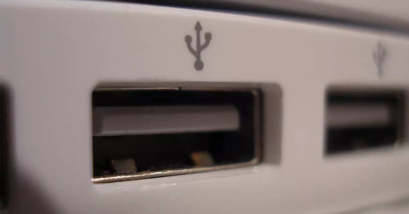 Qué significan los colores en los puertos USB de tu PC: una guía básica  para mejorar su eficiencia – FayerWayer
