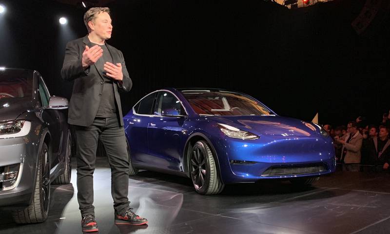 Precioso auge Florecer Elon Musk: Padre e hijo latinos diseñaron estas zapatillas Nike para el  jefe de Tesla, ¿cuánto cuesta tenerlas? – FayerWayer