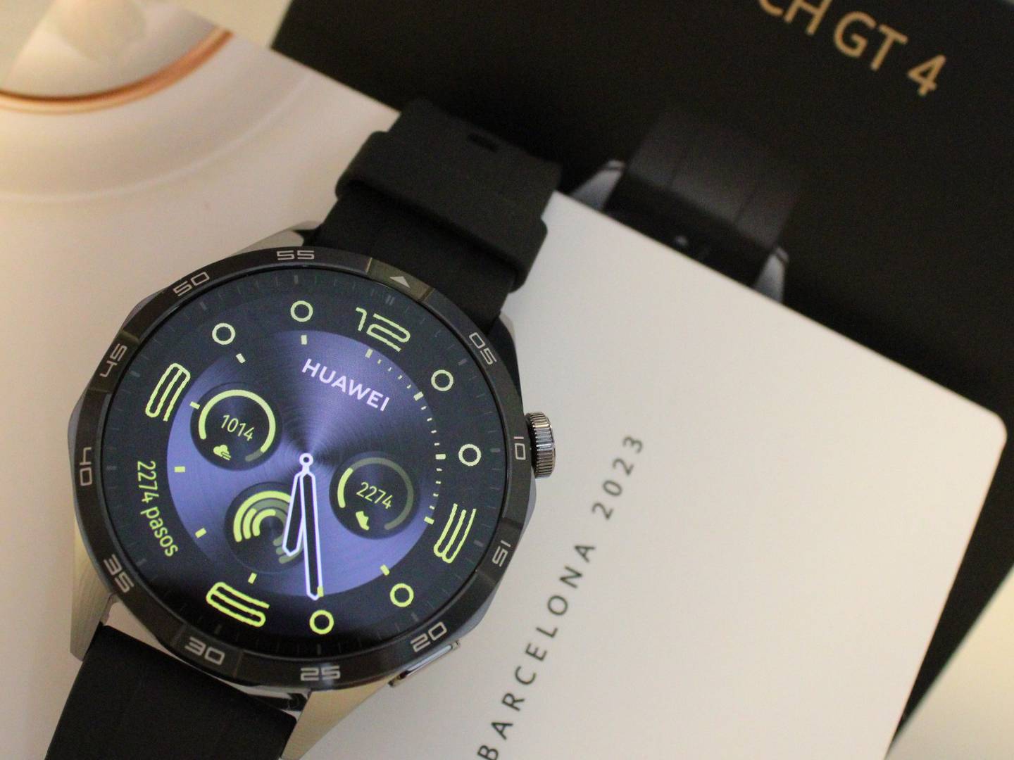Smartwatch  Huawei Watch GT4, 46 mm, AMOLED, Hasta 14 días de autonomía,  Plata