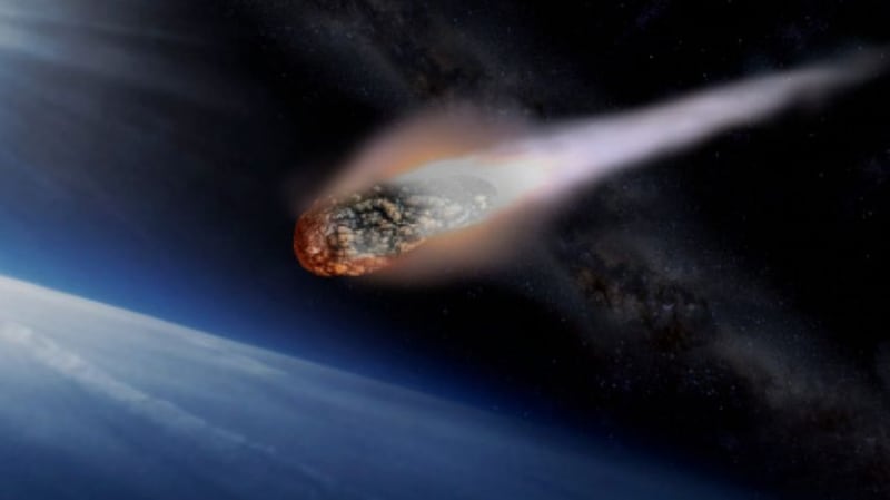 trayectoria del peligroso asteroide que se acerca a la Tierra