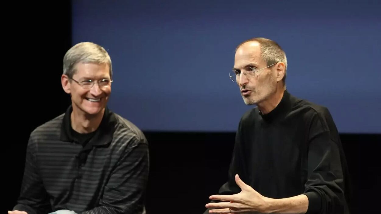 Tim Cook / Steve Jobs