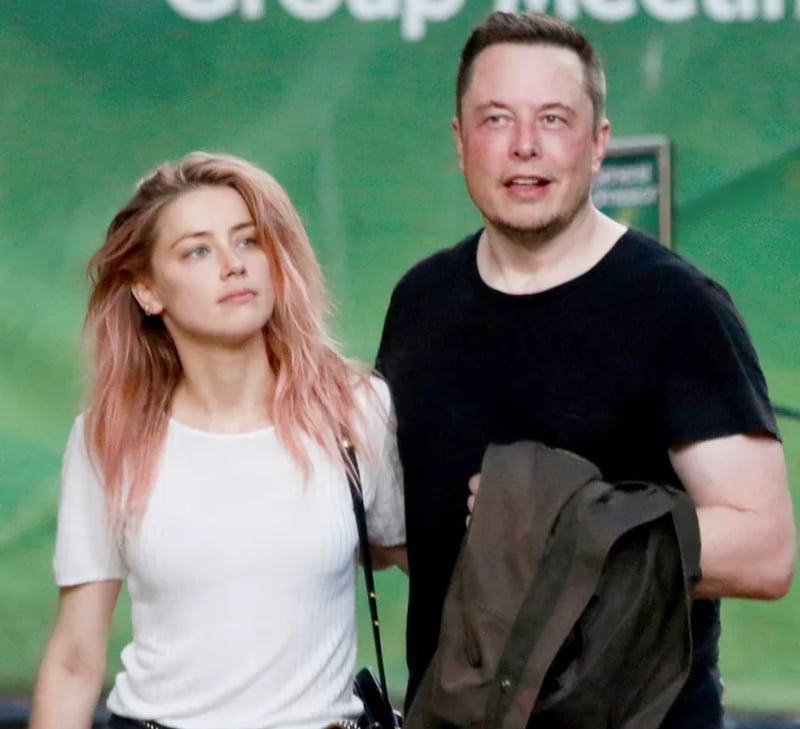 Elon Musk y Amber Heard