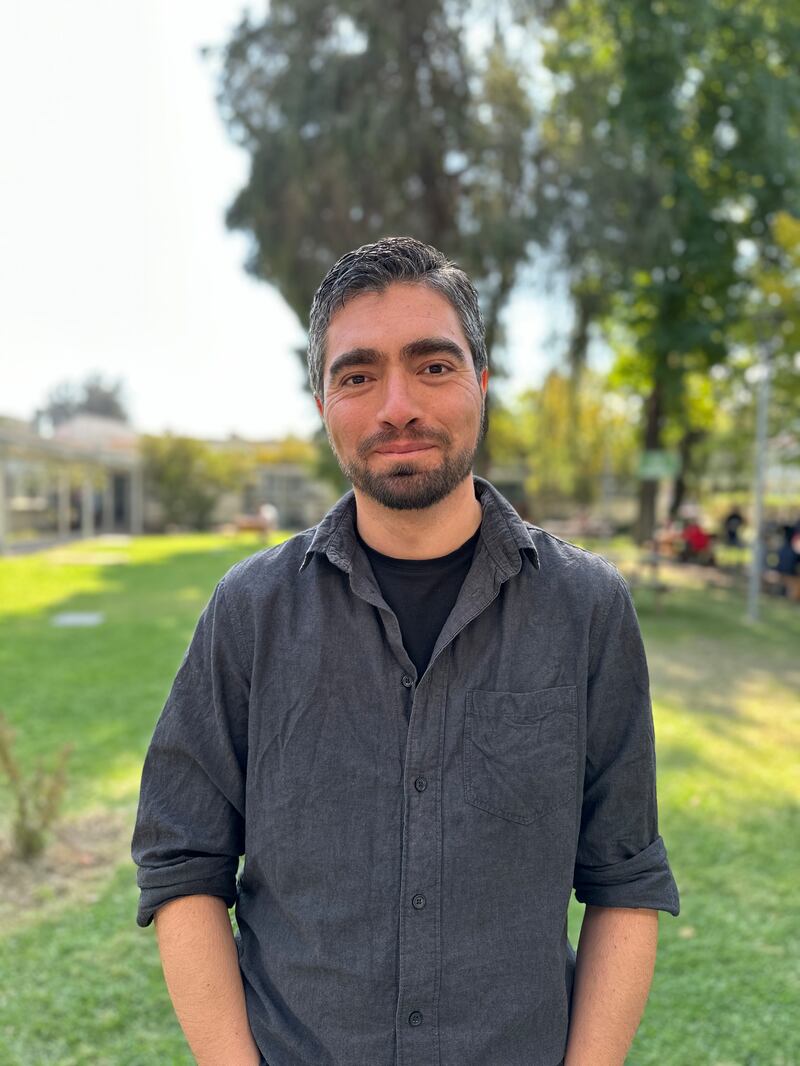 Álvaro Rojas es doctor en Astrofísica y académico del Departamento de Física de la Universidad de Santiago de Chile (USACH).