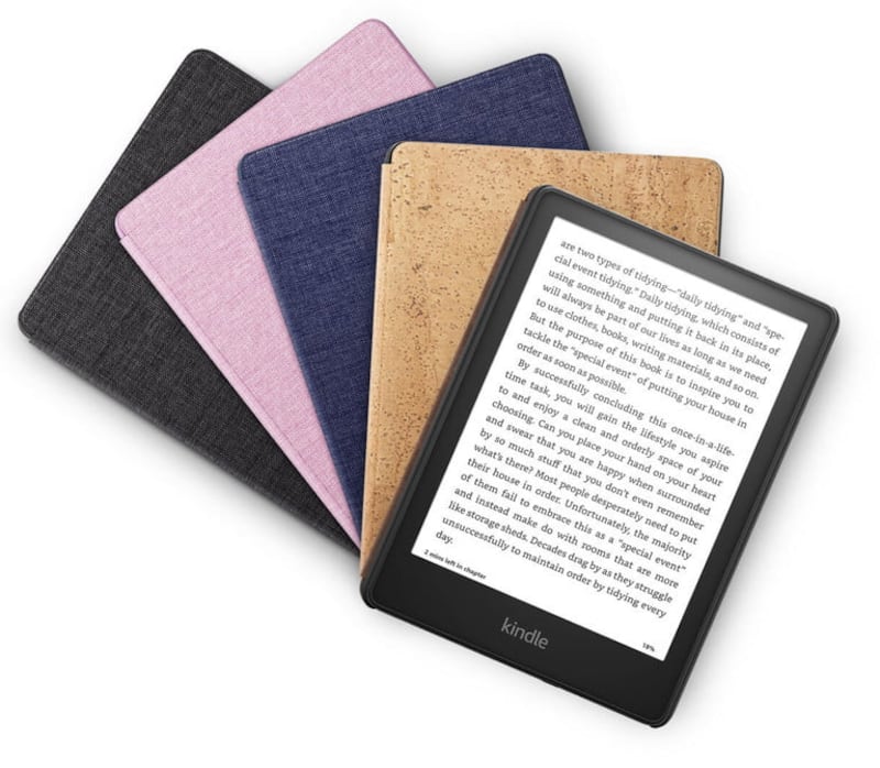 Amazon reveló tres nuevos modelos de su Kindle Paperwhite, con pantallas más grandes, más duración en su batería, puerto USB tipo C y con soporte para carga inalámbrica.