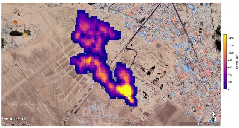 Captado por la misión EMIT de la NASA, este es un súper emisor al sur de Teherán, Irán