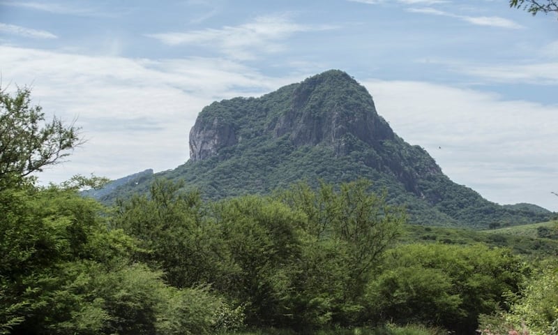 Así se ve el Cerro de la peña, desde la ciudad, en Puebla