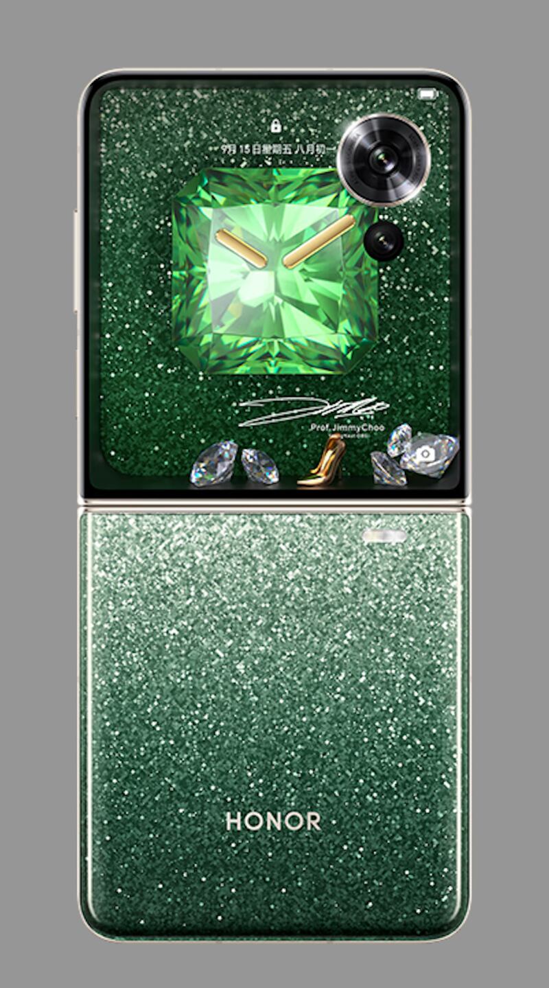 La edición especial limitada en colaboración con Jimmy Choo es verde con adornos de piedras brillantes, según HONOR inspirado en zapatos de mujer de alta gama.