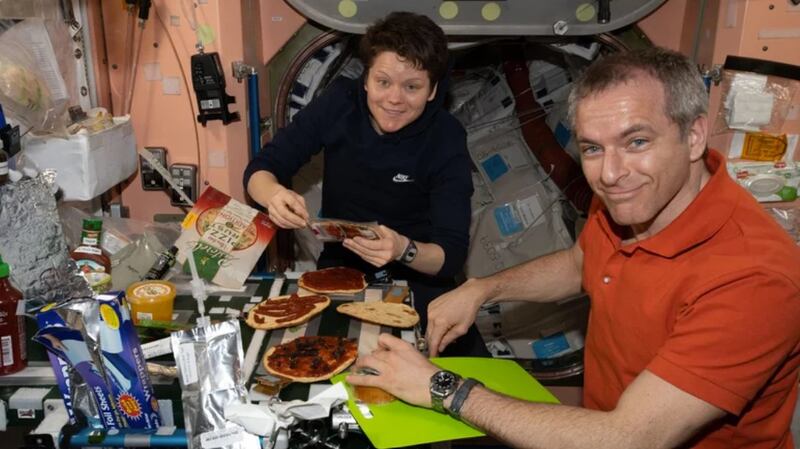 Pizza en el espacio