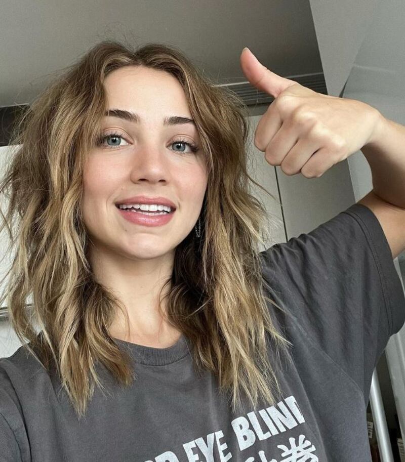 Emily Rudd será la encargada de darle vida a Nami