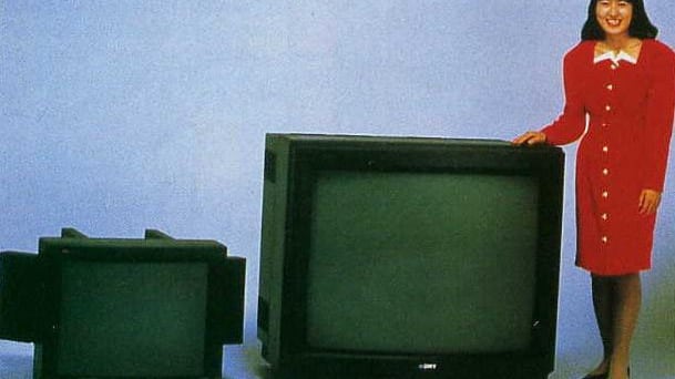 El televisor Sony PVM-4300 es una leyenda por su enorme tamaño. Triunfó en Japón pero sólo llegaron 20 unidades a Estados Unidos.