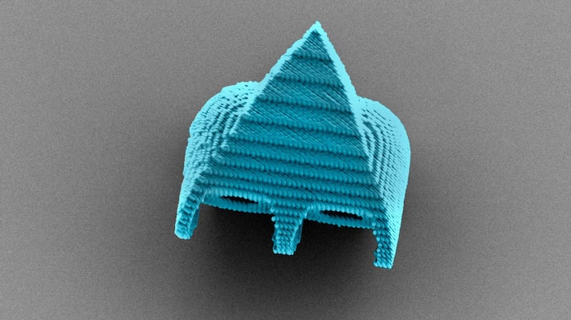 La creación es un objeto micro-robótico triangular que en el futuro podría nadar en el organismo.